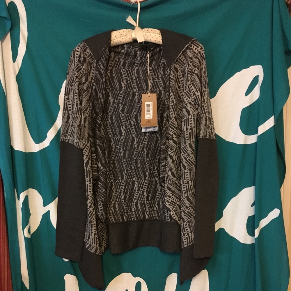 ⚡️FLASH SALE ⚡️NWT PrAna Graceful Wrap size small